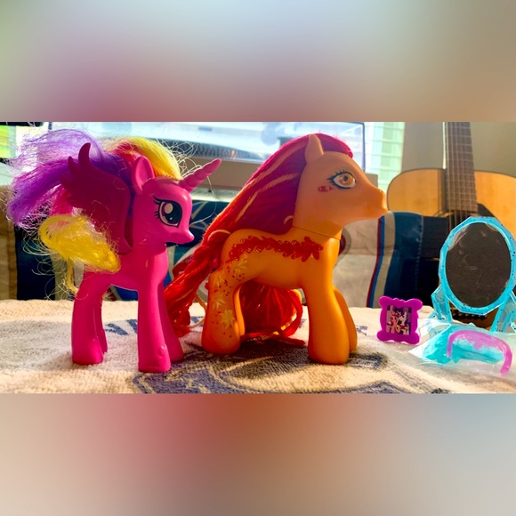 Vintage My Little Pony Bundle W/ Accessories - Picture 1 of 2